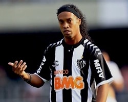 Ronaldinho İçin Beşiktaş'a Hakaret Ettiler!