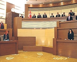 "Yüce Divan Adres Değiştirdi"