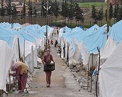 Çadırkentteki Yangında 4 Kişi Yaralandı