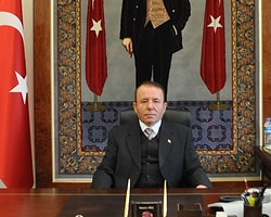 Isparta Valisi Kuaför Açılışına Özel Uçakla Geldi