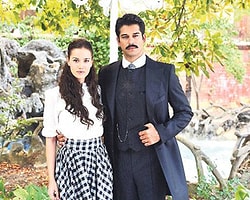Fahriye Evcen İle Burak Özçivit'in Zorlu Sınavı