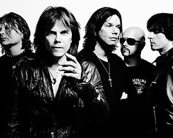Rock Efsanesi İstanbul'u Sallayacak !