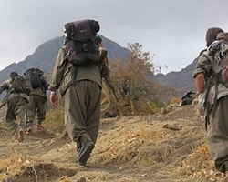 PKK'lılar Köylülerin Aracını Yaktı