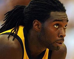 Torin Jamal Francis İmzaladı