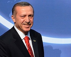 Bloomberg Yazarı: Erdoğan Aklının Yarısını Yitirmiş Bir Bağnaz