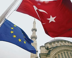Avrupa'ya Vizesiz Giriş İçin İmzalar Atıldı