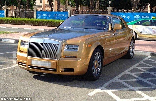 Altın Rolls Royce