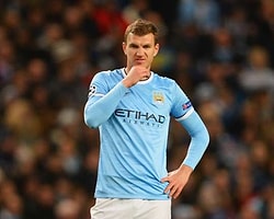 Dzeko'yu bir yere yollamam