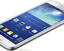 Samsung’tan büyük ekranlı düşük fiyatlı telefon geliyor