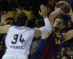 Anadolu Efes'in boynu bükük