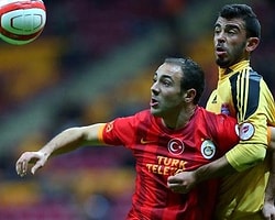 Galatasaray ile yolları ayırması beklenen Faslı futbolcu ayrılmak gibi bir düşüncesinin olmadığını belirtti.