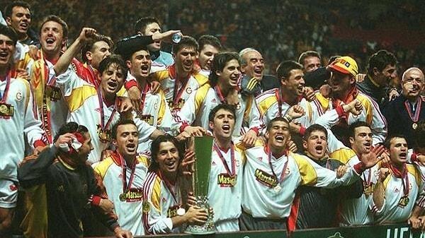 27. Galatasaray'ın Uefa kupasını alması