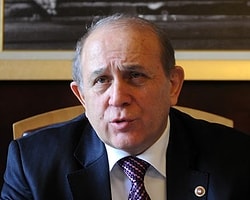 Burhan Kuzu Twitter'da AKP'lileri Bombaladı