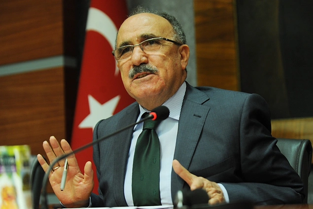 Yıl 2009 - İçişleri Bakanı Beşir Atalay: Devletin muhatabı Öcalan değil millet