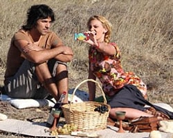 Engin Akyürek'ten 14 Şubat Sürprizi