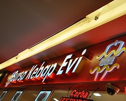 Bursa Kebap Evi'nde Yılbaşı Talihlileri Ödüllerine Kavuştu