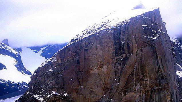 15. En Büyük Uçurum - Thor Dağı, Kanada