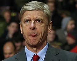 'Wenger Takımda Kalacak'