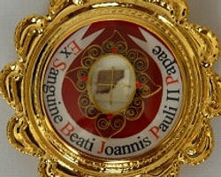 Papa İkinci John Paul'ün Kanı Çalındı