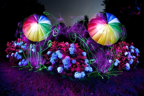 21 Gerçek Dışı Fotoğrafla Işın Boyama Sanatı