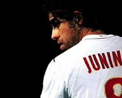 Futbolu bırakan Juninho'nun En güzel 10 Frikik Golü