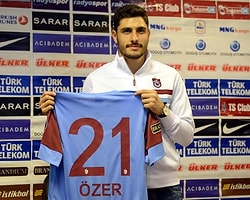 Özer Hurmacı Resmi İmzayı Attı
