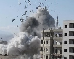 Esad'ın Varil Bombalı Saldırı Görüntüleri