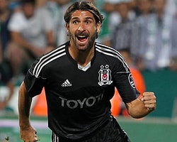 Escude Futbolu Bırakıyor