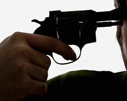 İçki Parası İçin Rus Ruleti Can Aldı