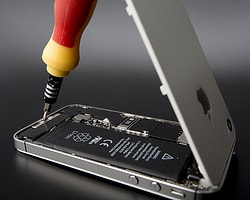 Apple, Yeni iPhone İçin Sony ile Görüşüyor