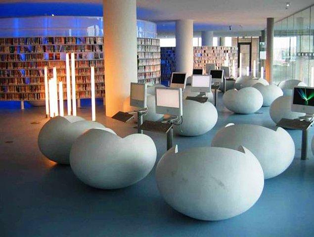 2. Amsterdam Halk Kütüphanesi (Amsterdam, Hollanda)