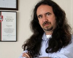 "Gitarın Büyülü Elleri" Türkiye'ye Geliyor