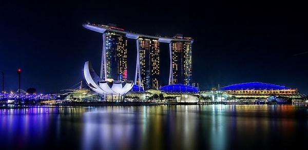 28. Marina Bay Sands, Singapur