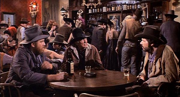 4. Viski ve kumar düşkünü SHERIFF.