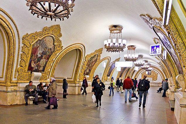 2. Moskova metrosu (Rusya)