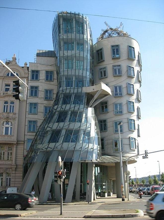Dünyanın En Tuhaf 10 Binası