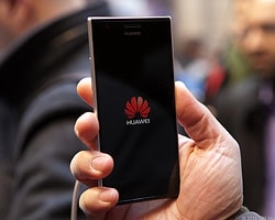 Huawei'den Siri'li Tanıtım Videosu!