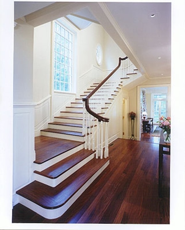 8. Лестница в доме