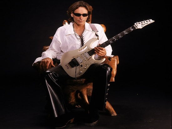 Steve Vai 28 Mart'ta Küçükçiftlik Park'ta