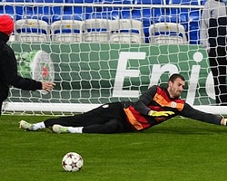 Galatasaray'ın Kalecisi Sakatlandı!