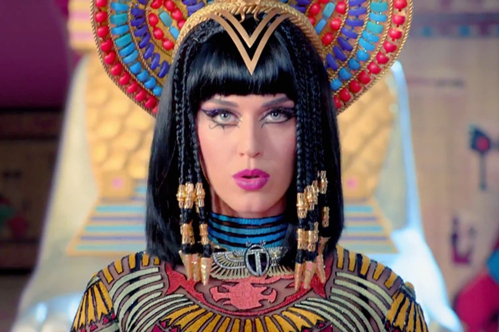 Katy Perry'den Yeni Video: Dark Horse