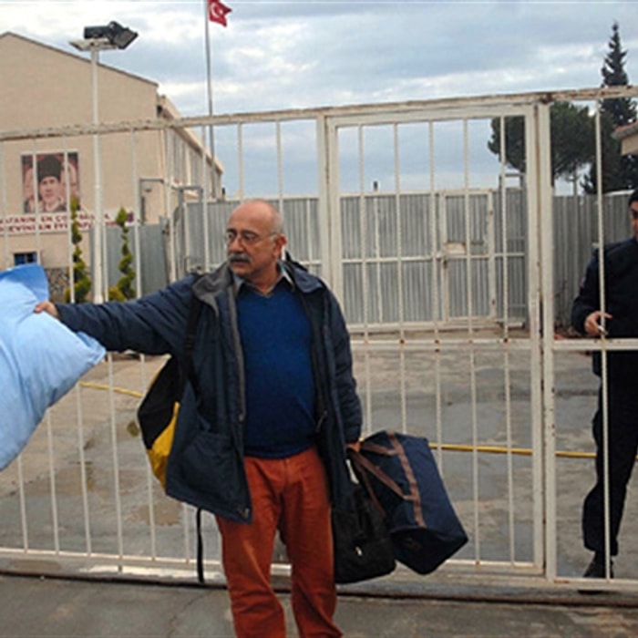 Hapisteki Yazar Sevan Nişanyan'a Sürgün