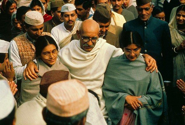 31. Gandhi (1982) - 8.1 Puan