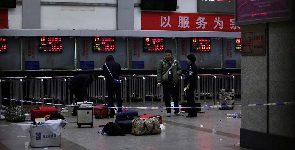 Çin'de Tren İstasyonuna Palalı Saldırı: 34 Ölü