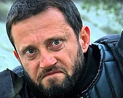 Şefkat Tepe'de Şaşırtan Ayrılık
