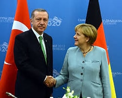 Erdoğan ile Merkel Ukrayna'yı Görüştü