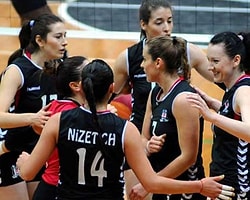 Dişi Kartallar Kaybetti