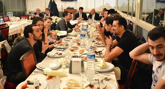 Halkbank Ailesi Yemekte Bir Araya Geldi