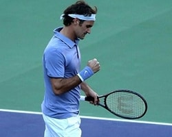 Federer Küllerinden Doğuyor