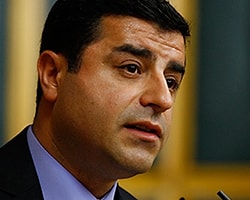 "Çocuklar Şeytan Taşlar Gibi Seni Taşlıyor"